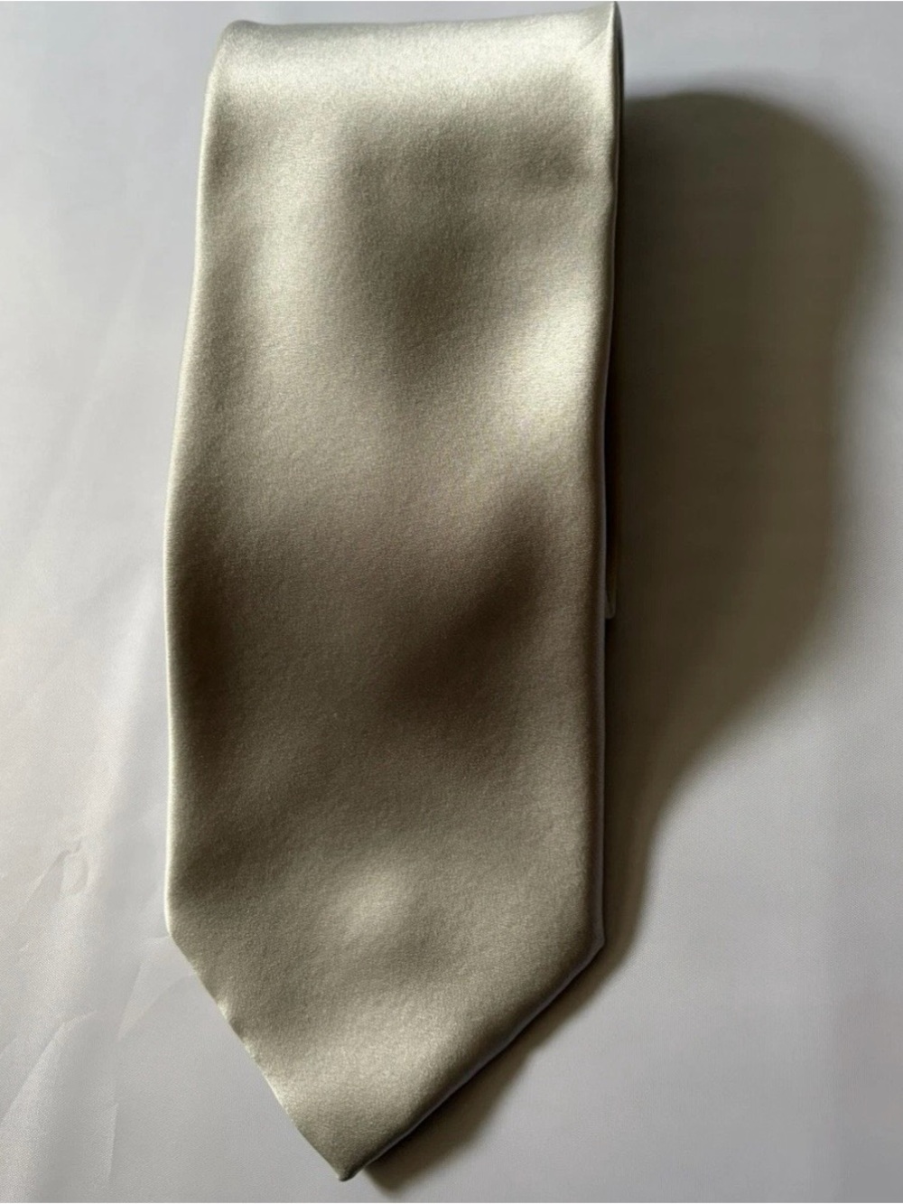 Classic Brioni Mens Satin Tie in Light Silver